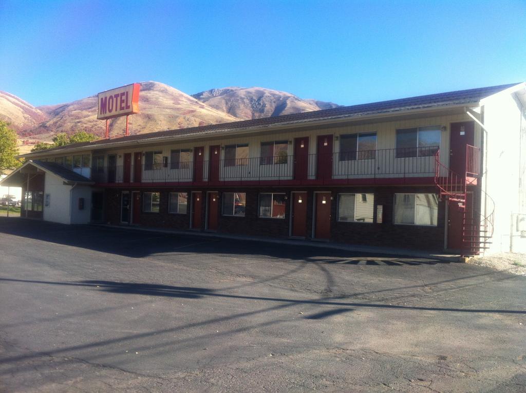 Galaxie Motel Brigham City Dış mekan fotoğraf